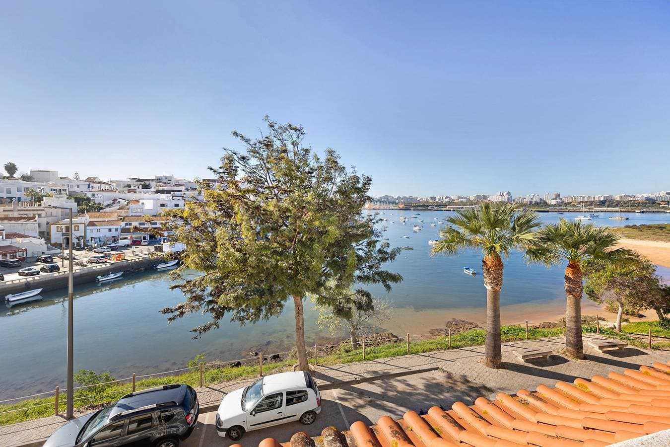 Foto 2 von 28: Ferienhaus 'Casa Vista Rio' mit Meerblick, WLAN und Klimaanlage