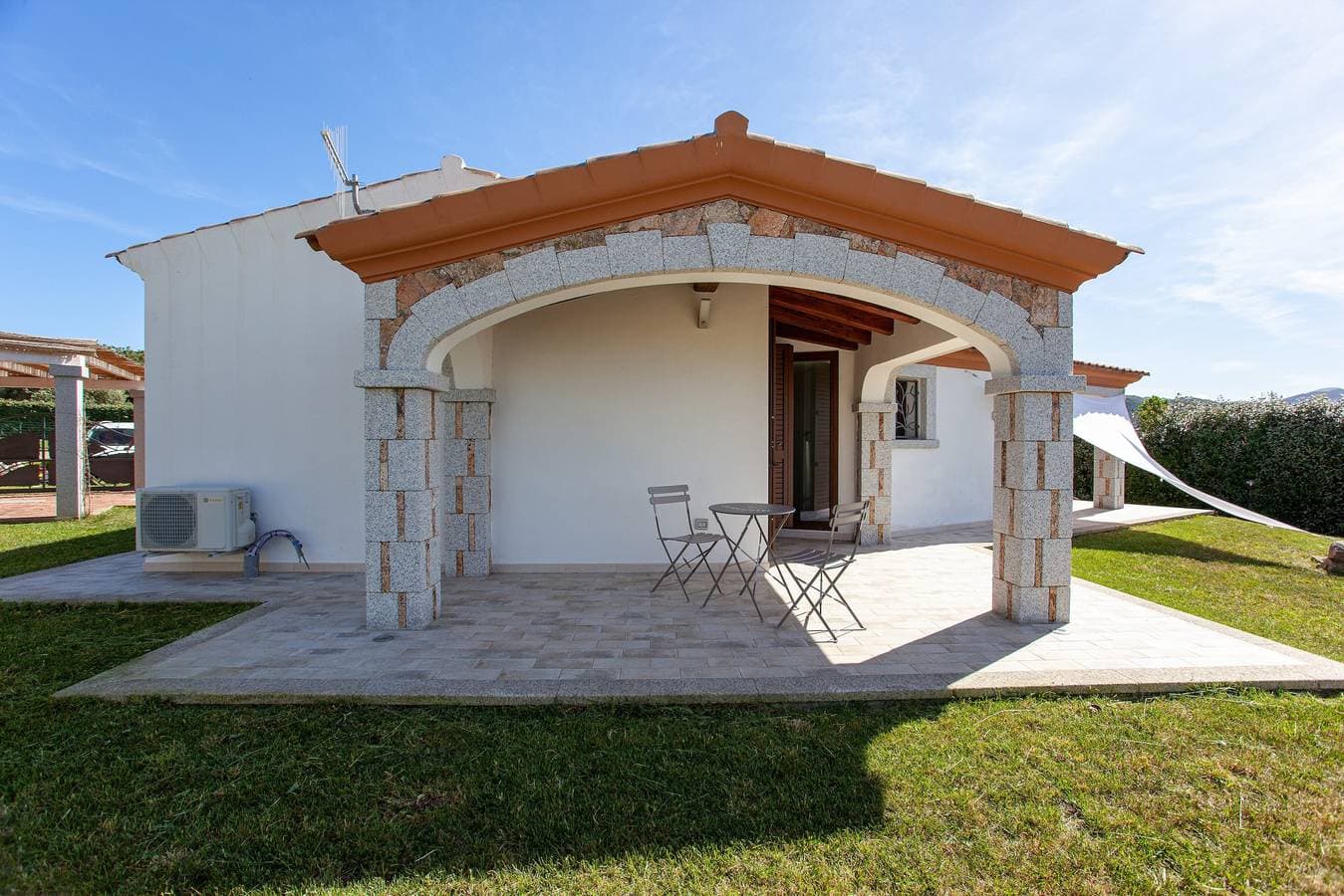 Foto 4 von 33: Idyllisches Ferienhaus „Oase der Entspannung“ mit Garten und Terrasse