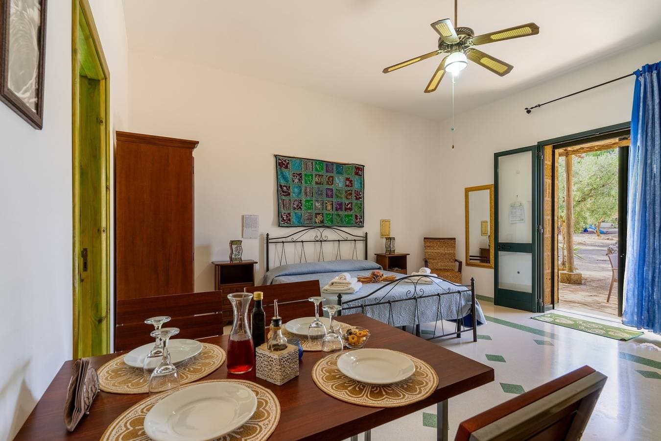 Foto 4 von 27: Ferienwohnung "Domus Mea Salento Arazzo Blu" mit Gemeinschaftspool und WLAN