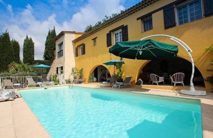 Foto 4 von 23: Villa with Sea View