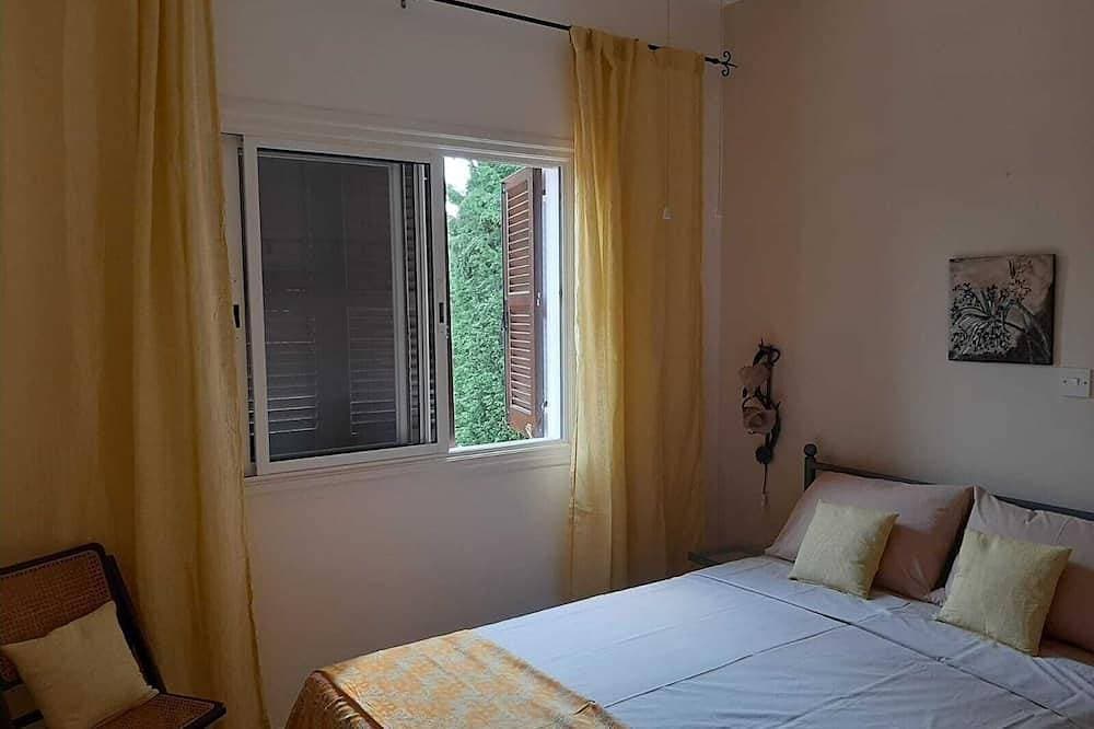 Foto 5 von 27: Luxury Maisonette 250m from the beach.