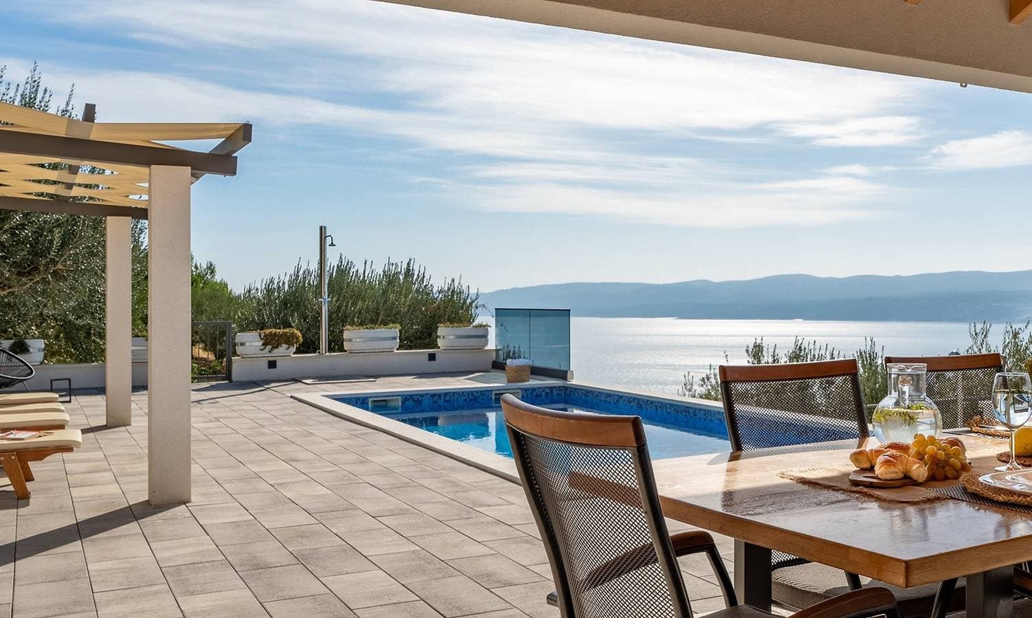 Villa Dream mit privatem Pool, 2 Schlafzimmer mit en-suite Badezimmern, Meerblick 1
