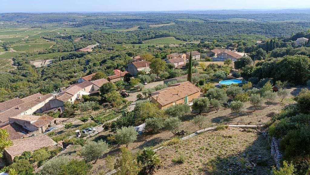 Foto 3 von 34: La Maison jaune