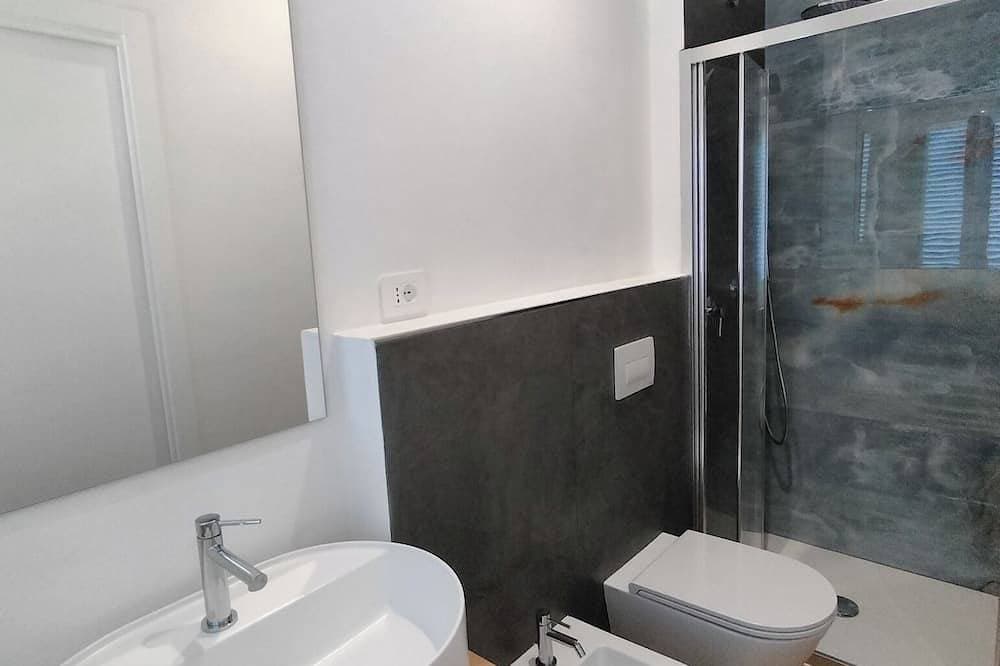 Foto 4 von 30: Neues, modernes Apartment mit 2 Badezimmern und Meerblick aus jedem Zimmer