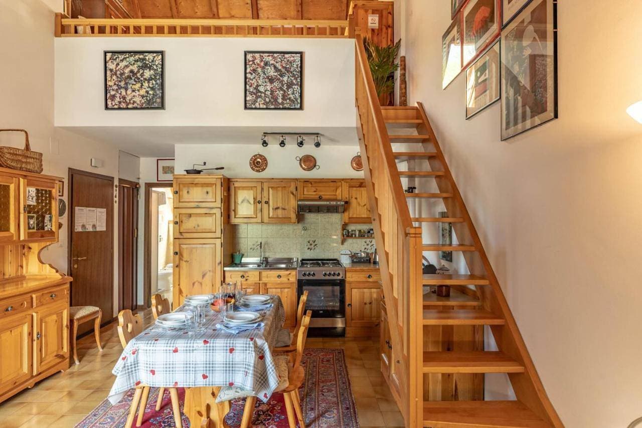 Casa Oskemi, Ischia di Pergine, Ospitar 1