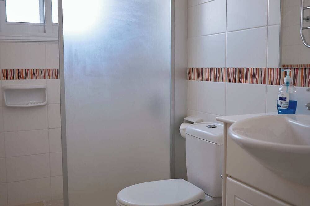 Foto 7 von 26: Luxurious Penthouse with Spacious Terrace in Limnaria Gardens, Paphos