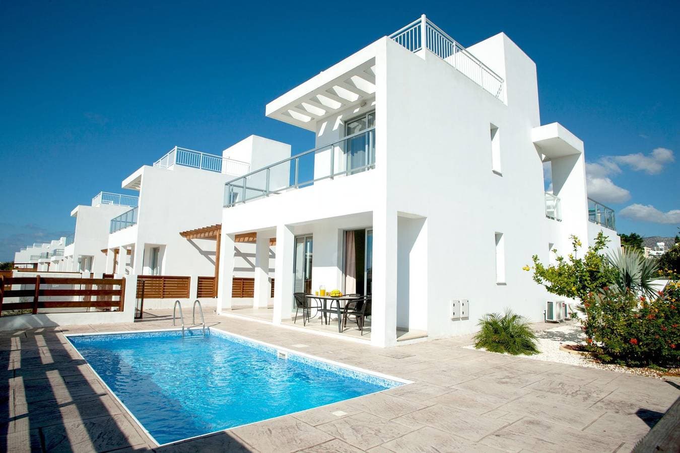 Villa 1
