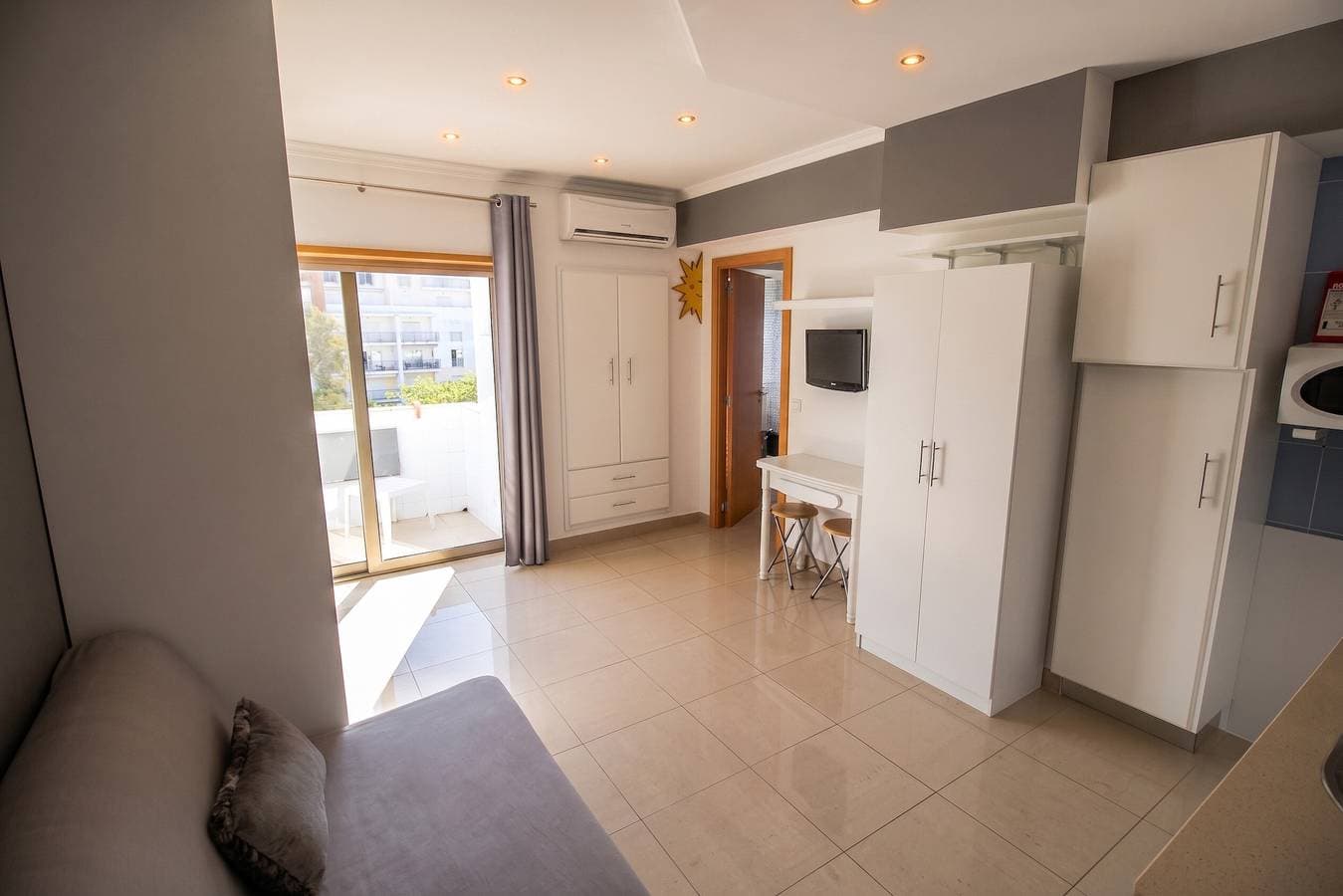 Foto 8 von 13: Komfortables Studio in Albufeira - 20 m² - Angenehmer Balkon