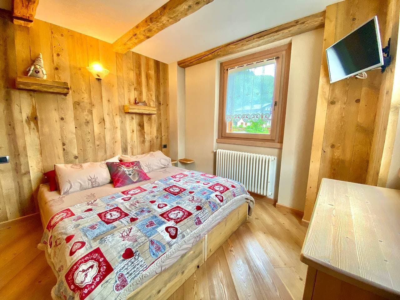 Foto 2 von 45: Ferienwohnung "Casa Clus Bormio 2" mit Bergblick, 2 Balkonen und WLAN