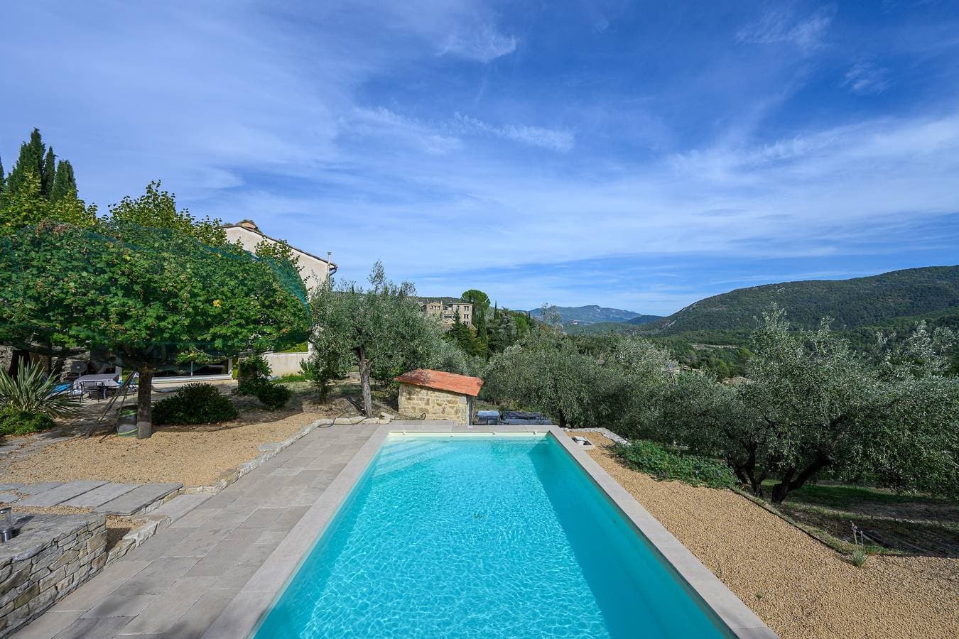 Foto 2 von 20: Gîte de Maric: Zwischen Olivenbäumen mit Pool, traumhafte Aussicht