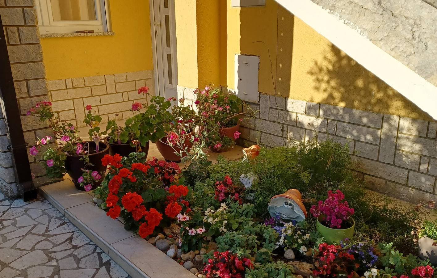 Foto 13 von 34: Gemütliche Ferienwohnung mit Terrasse, 400 m vom Strand und allen wichtigen Annehmlichkeiten entfernt