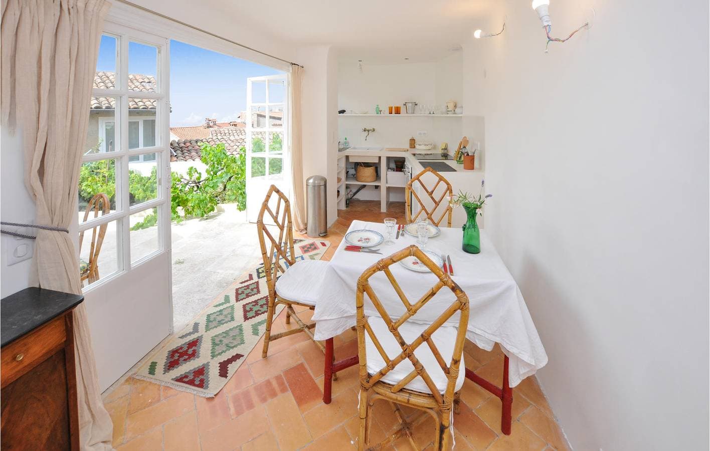 Foto 2 von 22: Gemütliches Apartment mit Terrasse, Grill und Strand in der Nähe