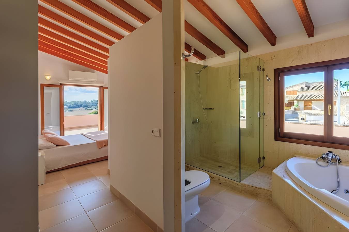 Foto 13 von 30: Fantastische Villa mit Ausblick