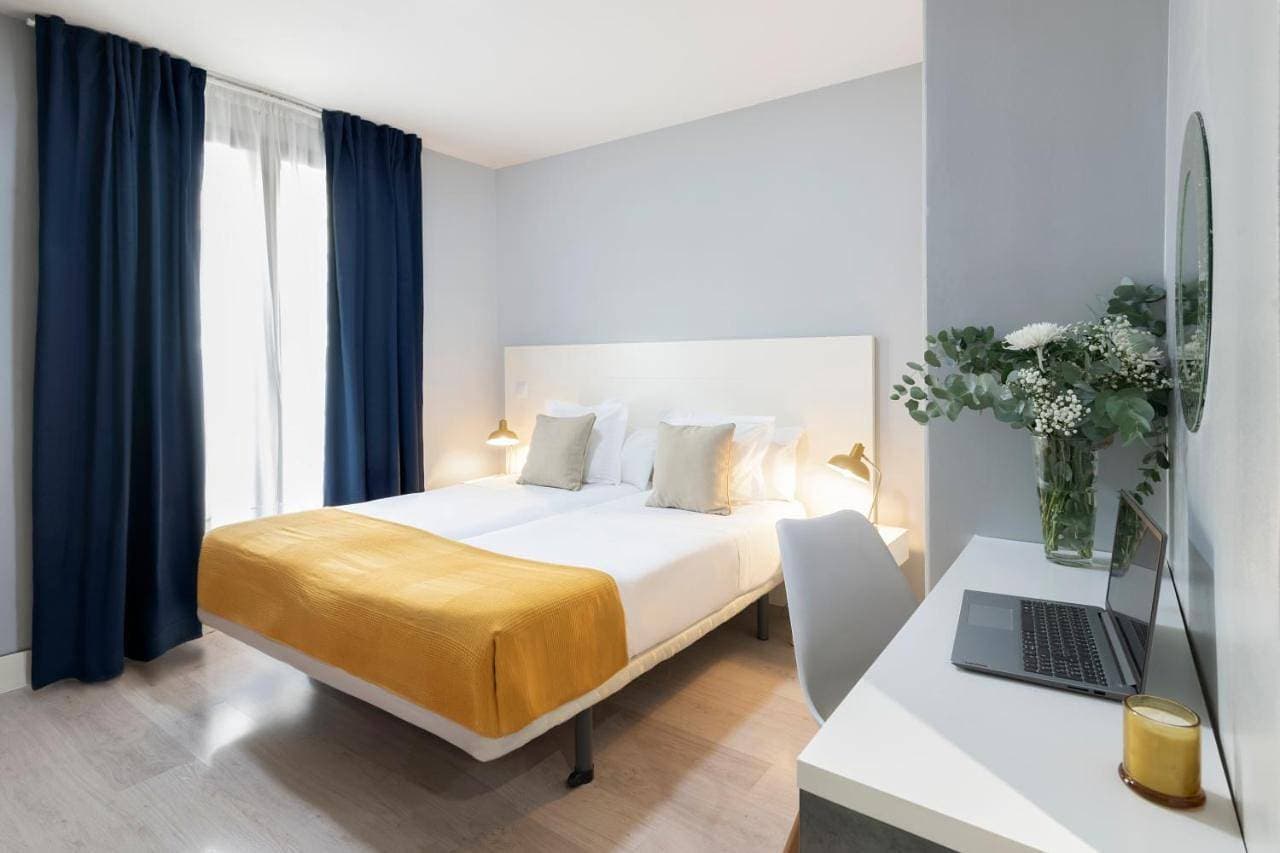 8Rooms Madrid, smart self check-in rooms 1