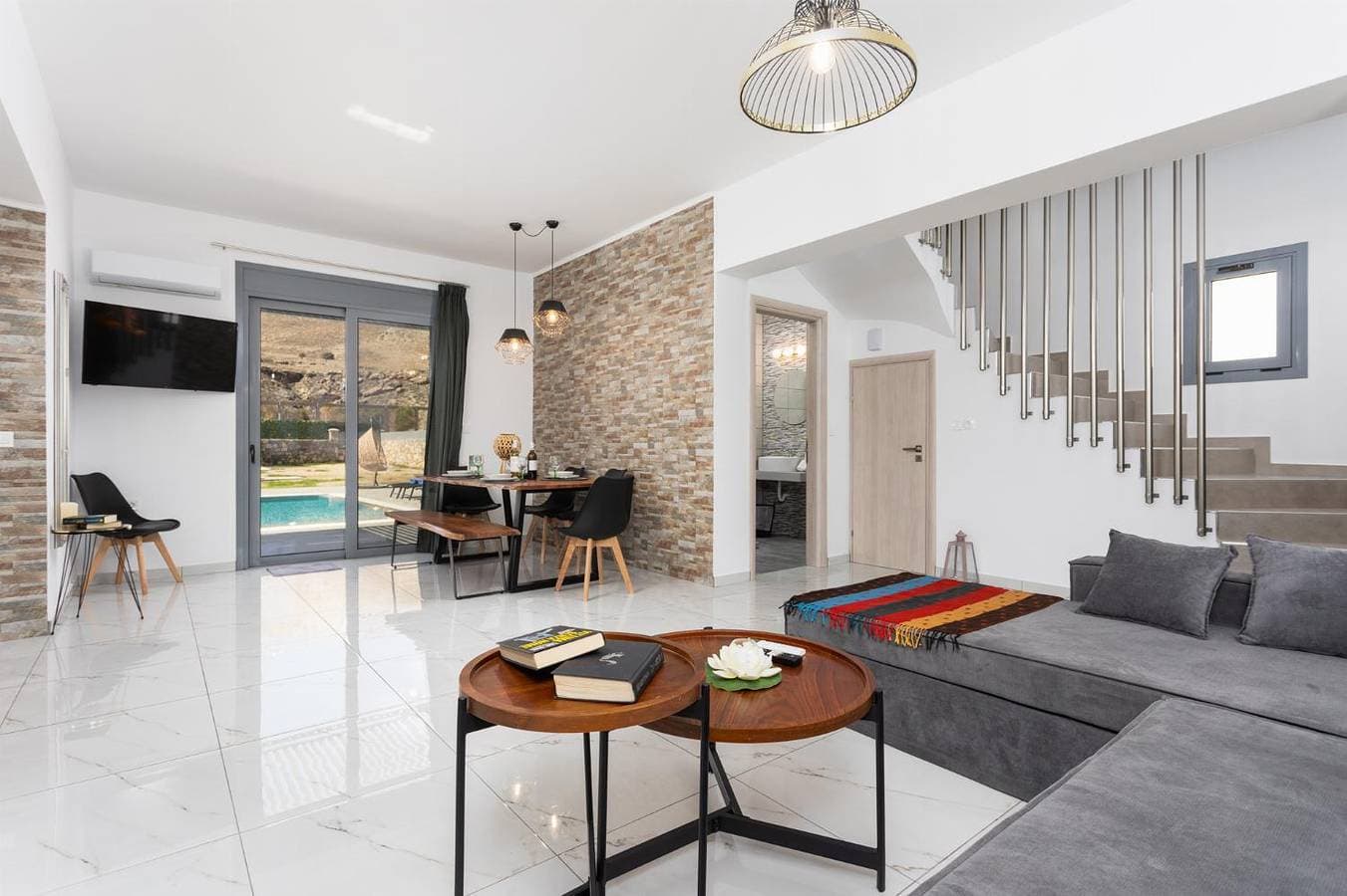 Foto 13 von 30: Villa für 7 Personen mit Balkon