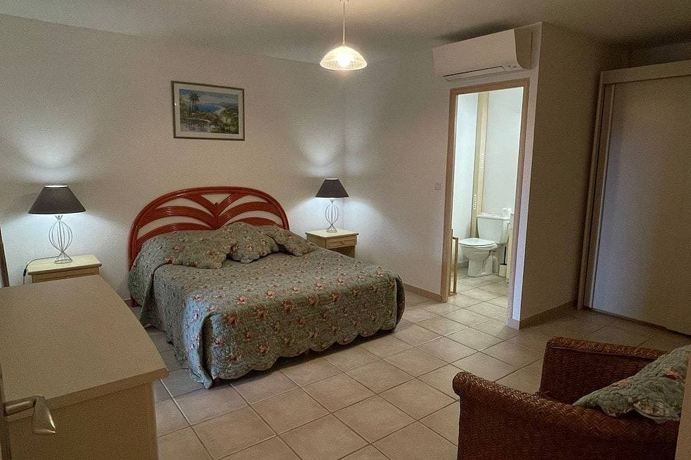 Foto 2 von 13: Apartment n°2 near the beach - sea view + terrace