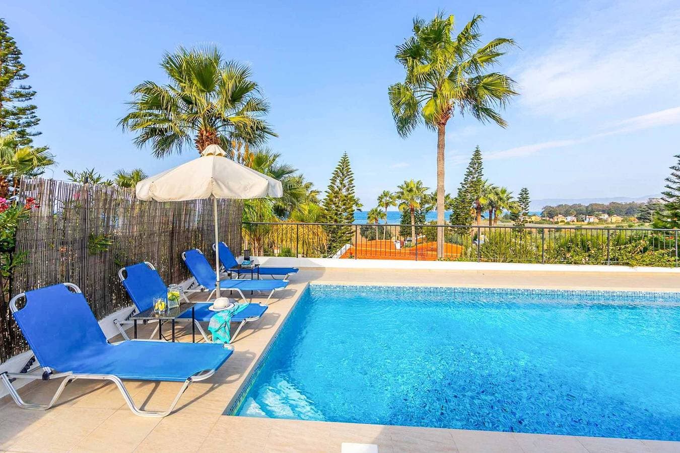 Foto 6 von 30: Villa für 6 Personen mit Terrasse