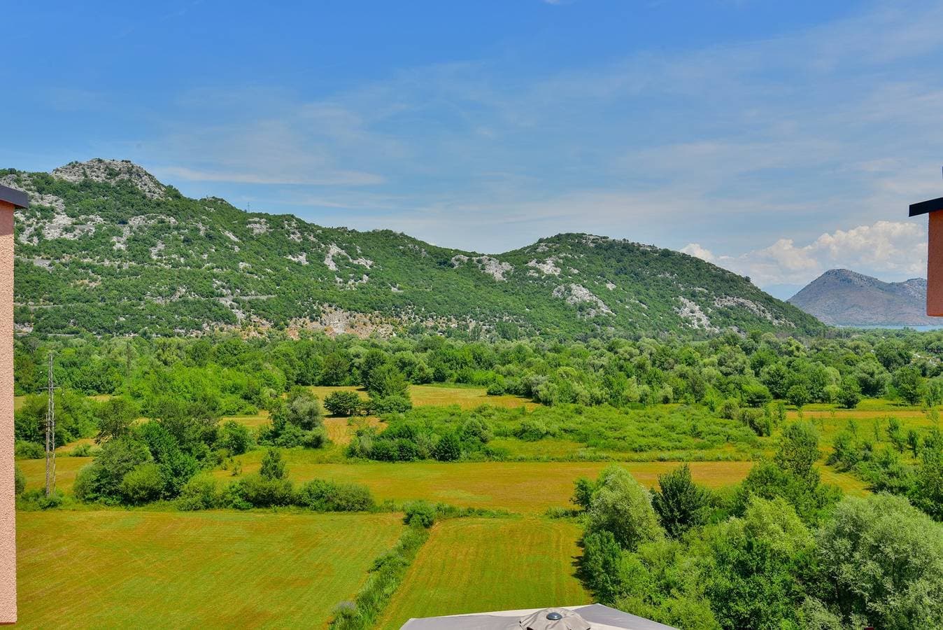 Foto 9 von 21: Standard Double Apartment with Lake View