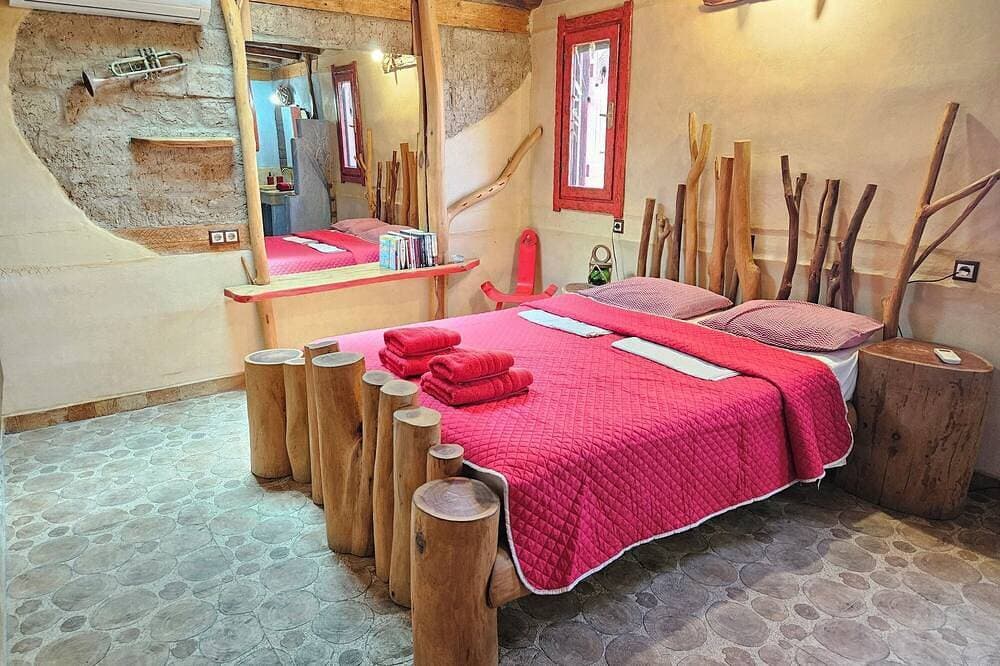 Foto 3 von 30: Bezaubernde Villa Kokkino Skufitza aus Lehm,50 qm Gemeinschaftspool,priv. Garten