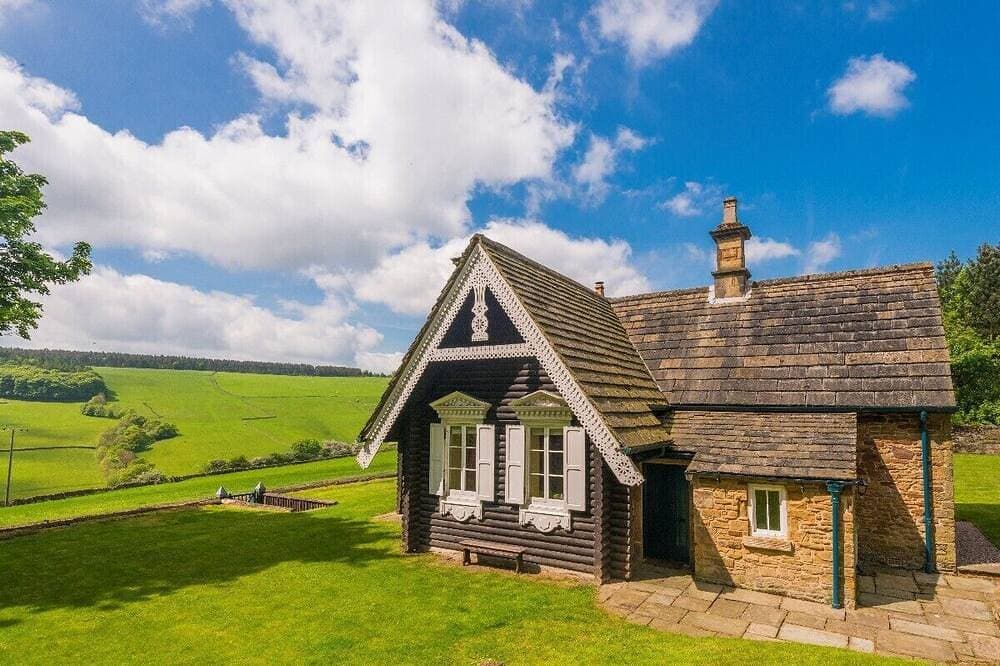 Russian Cottage Chatsworth Estate 1