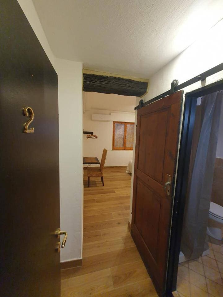 Foto 9 von 11: Double Room with Private Bathroom