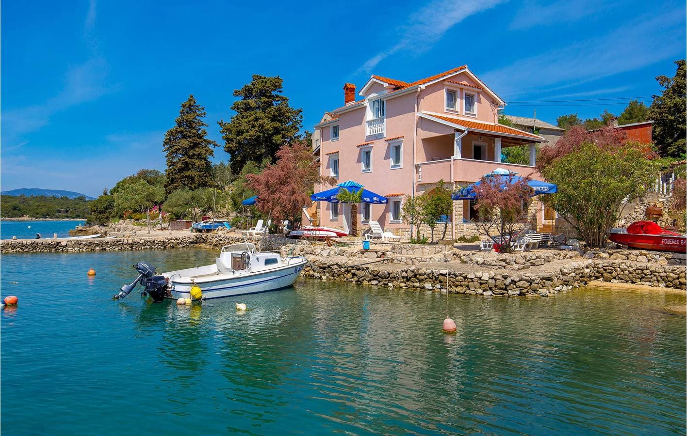 Foto 8 von 29: Gemütliche Ferienwohnung, 600 m vom Campingplatz Baldarin Beach entfernt, mit Terrasse und Parkplatz