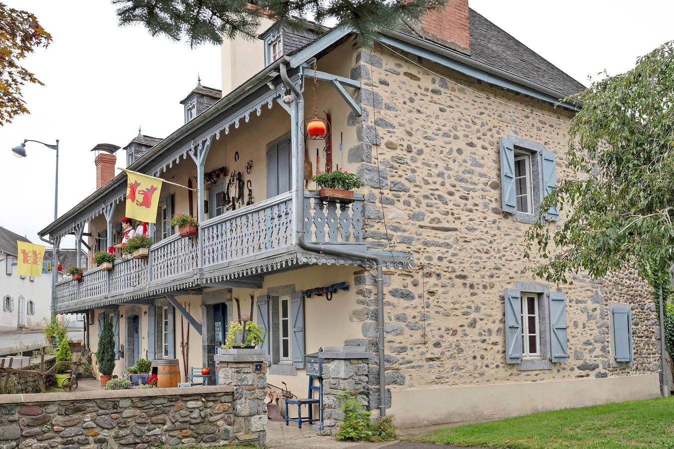 Foto 3 von 28: Ferienhaus „Gîte La Petite Gourmande“ mit gemeinsamer Terrasse, Garten und WLAN