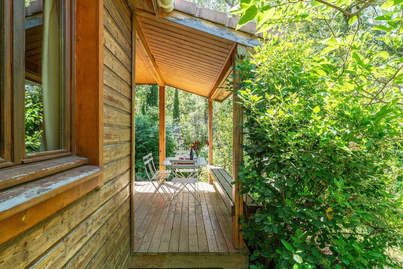 Foto 2 von 28: Chalet 'Gite Lavande' mit Gemeinschaftspool, privater Terrasse und WLAN