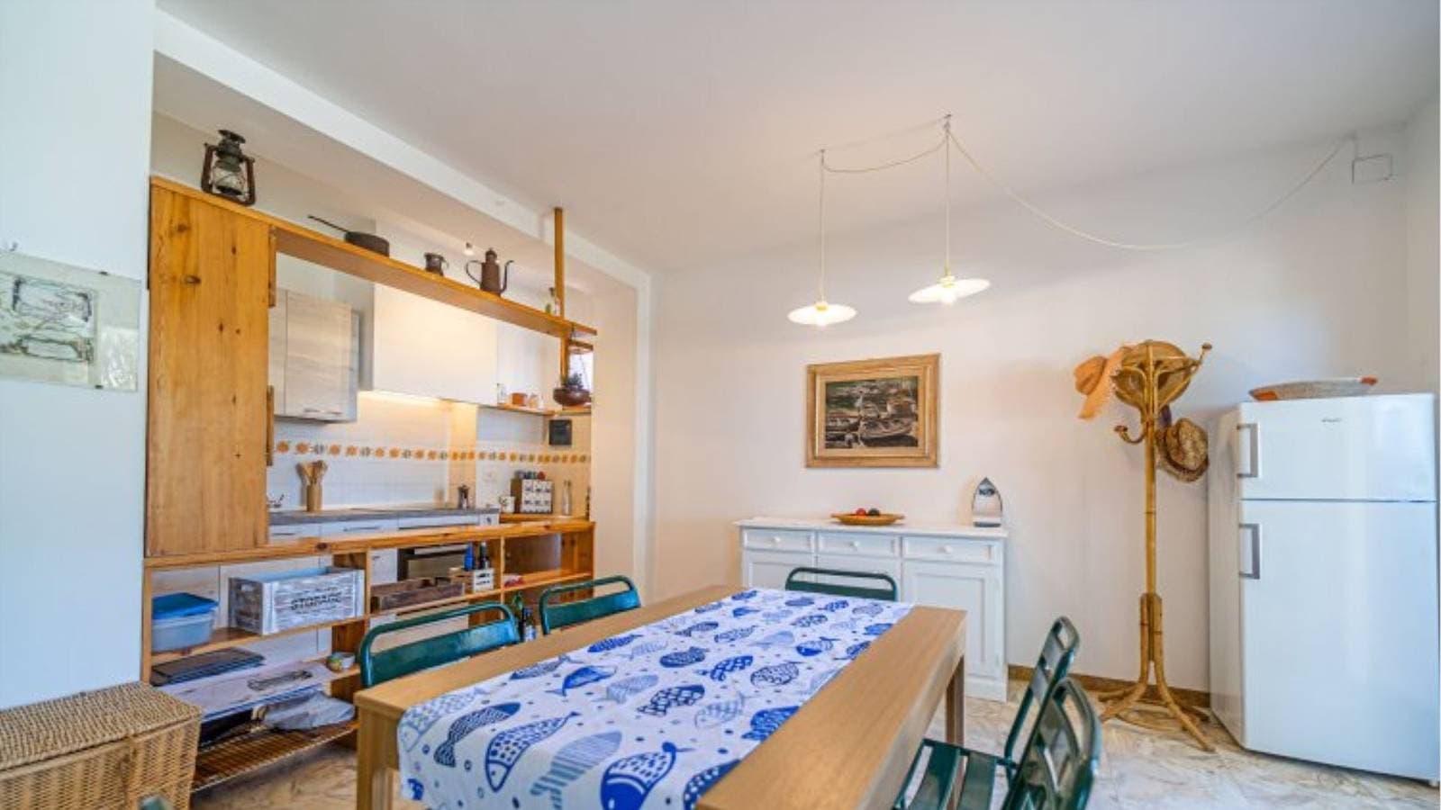 Foto 10 von 30: Ferienwohnung für 8 Personen mit Terrasse
