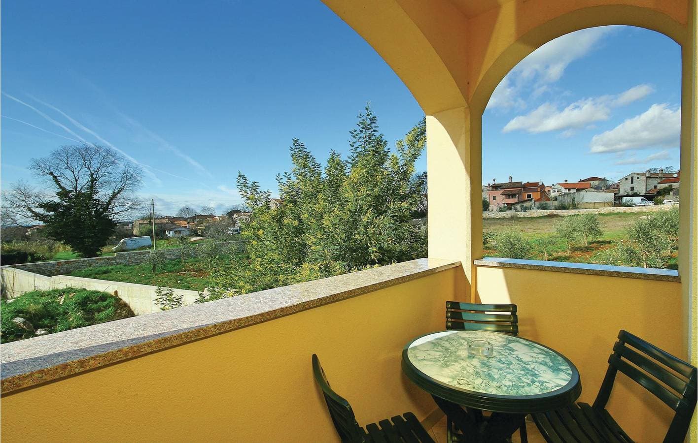 Foto 6 von 39: Charmante 2-Zimmer-Wohnung mit WLAN, Terrasse und Parkplatz – 600 m zu Restaurants