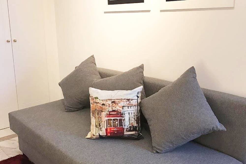 Foto 11 von 30: Sonniger Pool Aprt. (4pax) mit Kostenlosem Parken & Garten!
