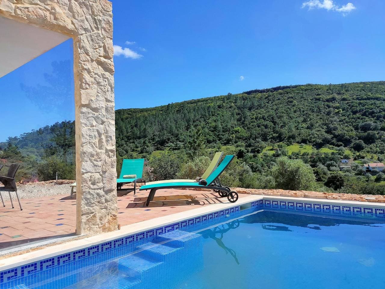 Foto 3 von 19: Villa mit privatem Pool - Casa da Bananeira