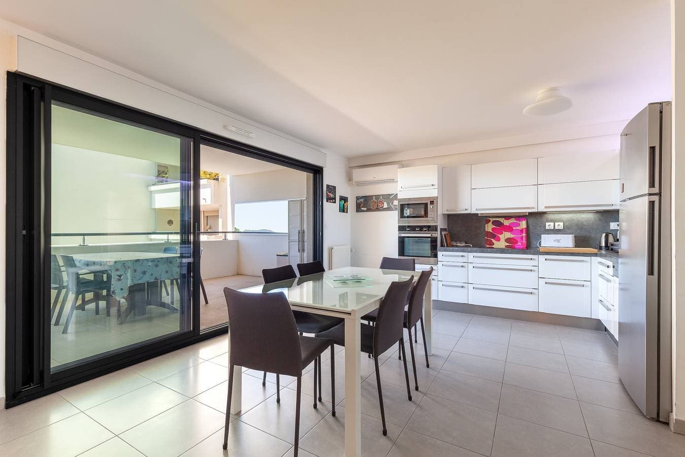 Foto 2 von 23: Ferienwohnung "O de mer D101" mit Meerblick, privater Terrasse & Wi-Fi