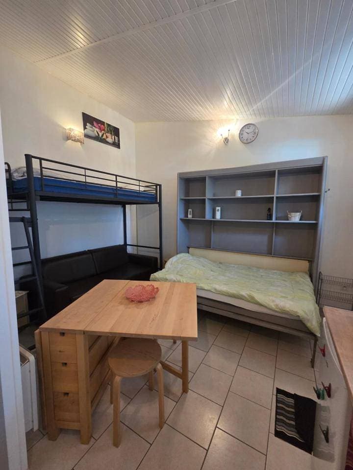 Foto 7 von 9: One-Bedroom Apartment