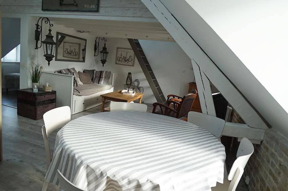 Foto 13 von 29: Apartment-Apartment-Ensuite mit Bad-Blick auf den Kanal