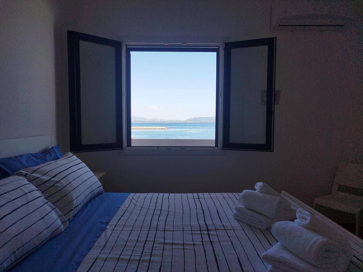 Sky and Sea Apartment Calasetta 1