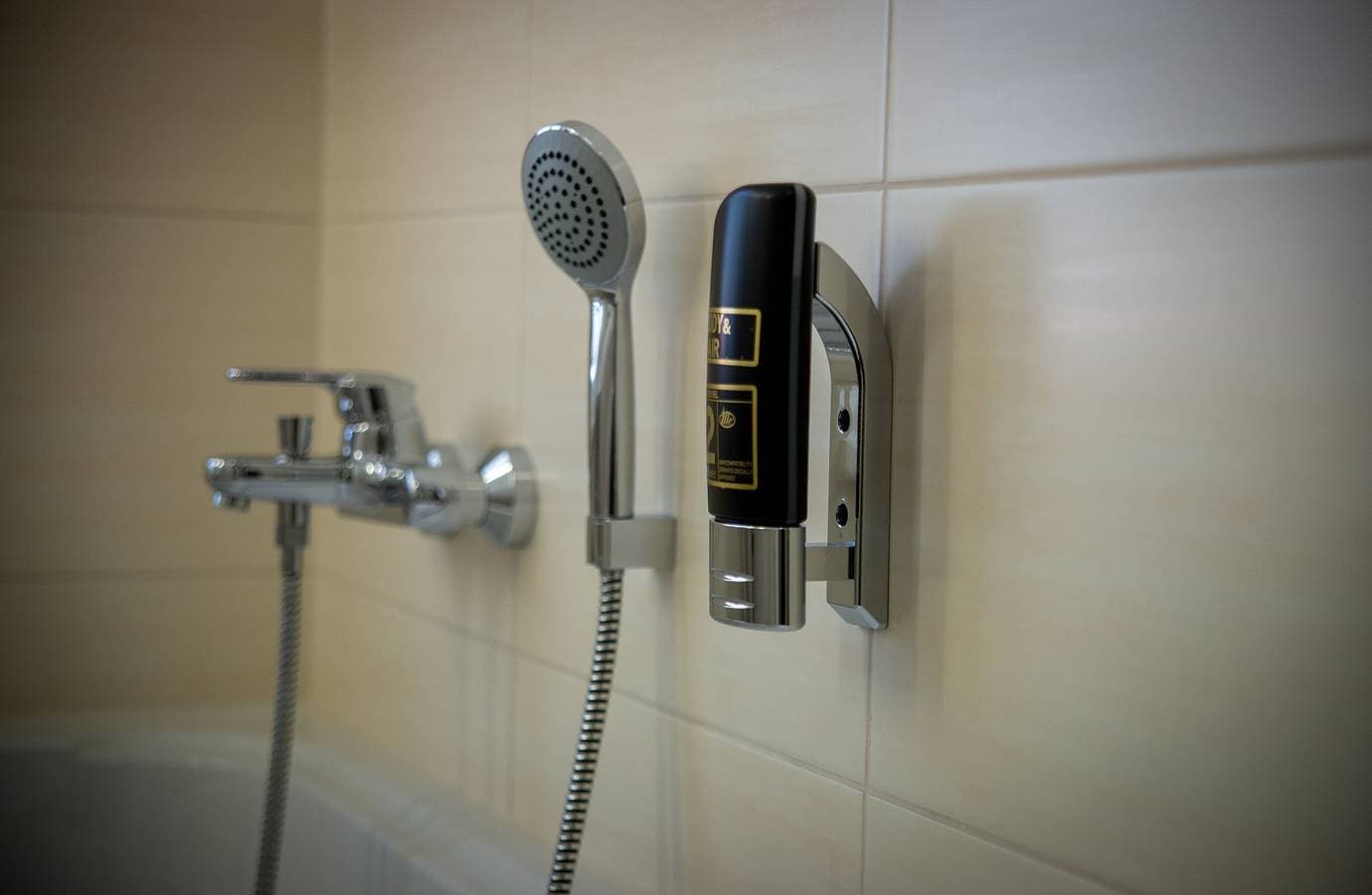Foto 7 von 32: Hotel Wertheimer Stuben - Doppelzimmer barrierefrei