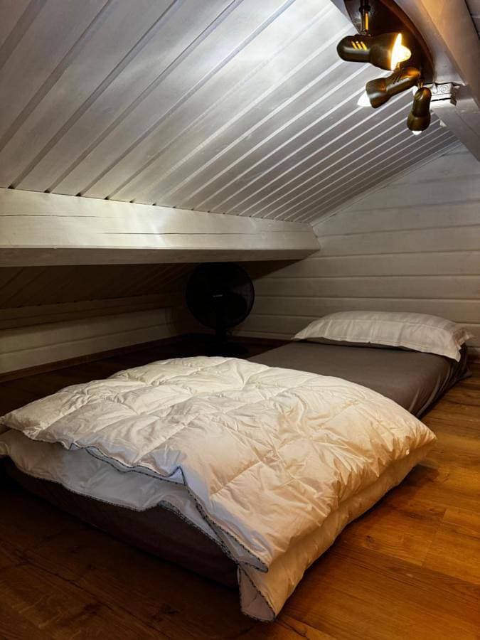 Foto 3 von 6: Tent