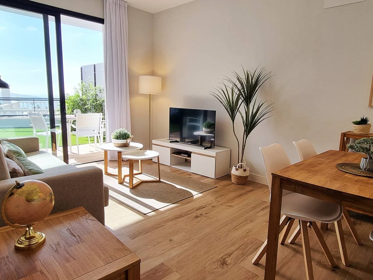 Foto 7 von 31: Haus mit privater Terrasse und beheiztem Pool