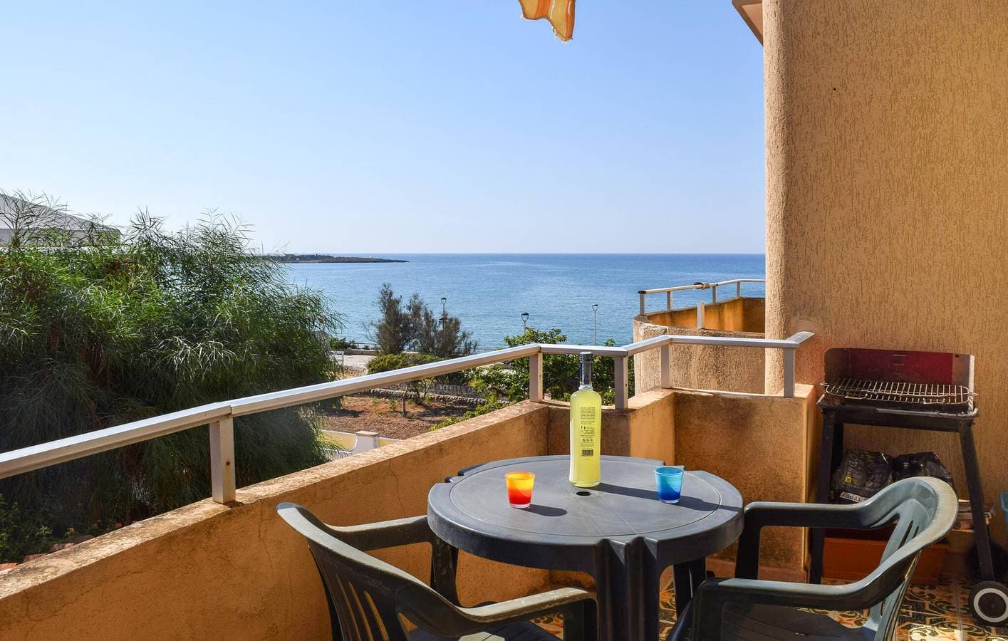 Foto 6 von 16: Gemütliche Ferienwohnung mit Meerblick und Terrasse in der Nähe des Strandes von Sampieri