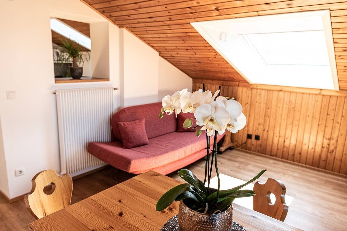 Foto 8 von 30: Apartment "Haus Lohengrin - Ferienwohnung 5" mit Bergblick, WLAN, Balkon und Garten