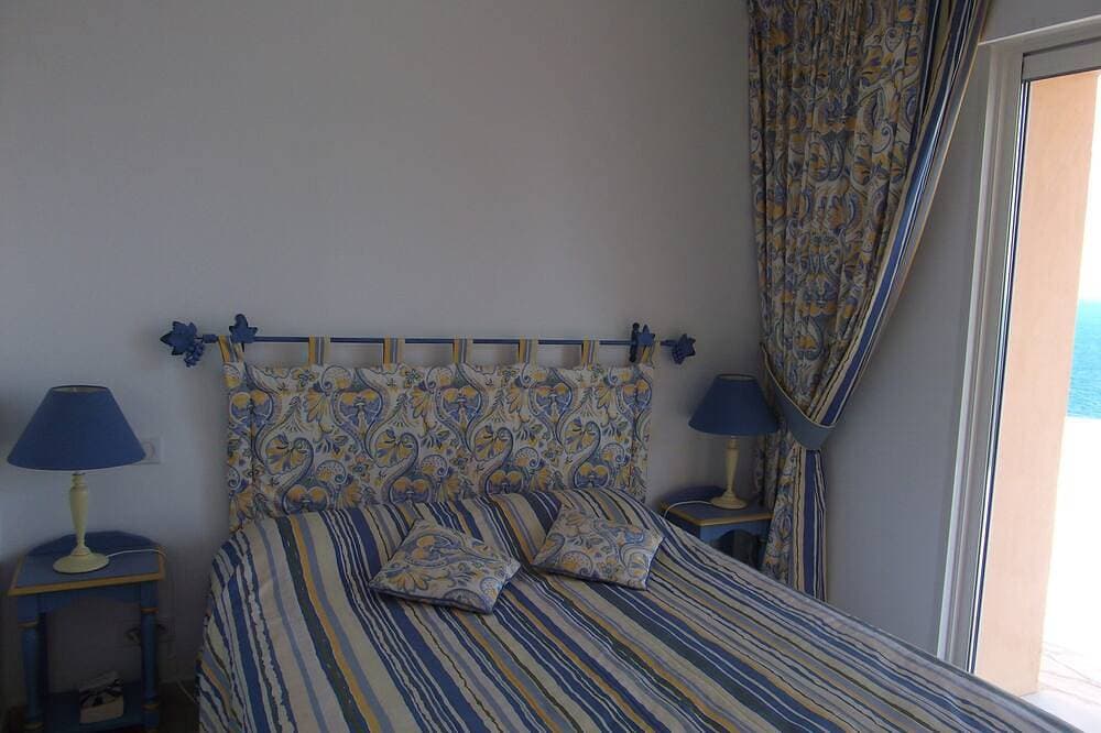 Foto 2 von 30: Promo / September / Luxus-Wohnung, Seeblick Theoule / Trayas