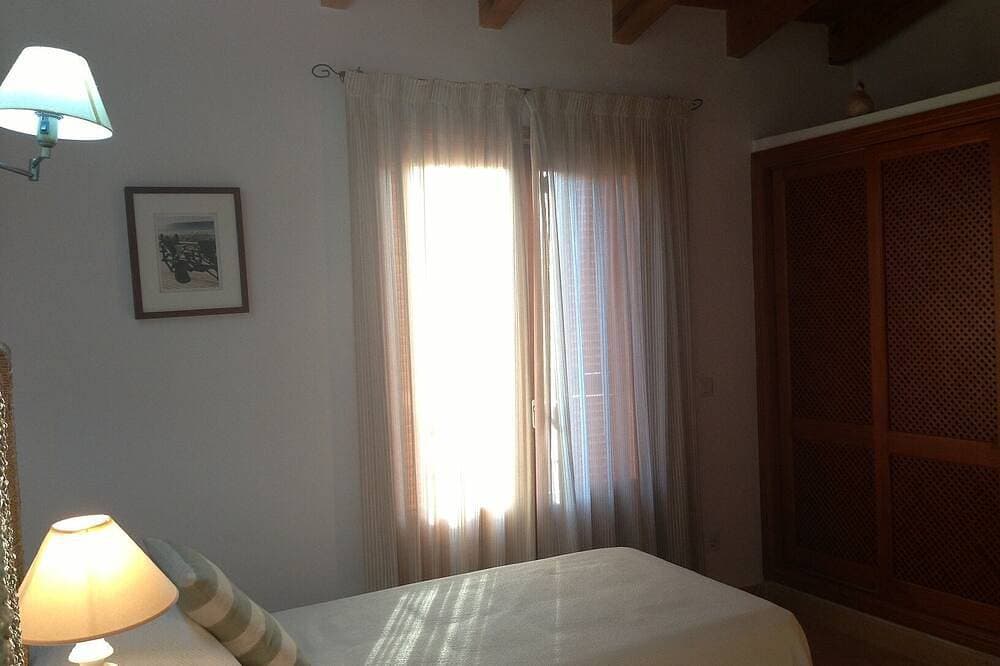 Foto 6 von 30: Villa mit Aussicht auf Meer und Berge und einem Gemeinschaftsswimmingpool