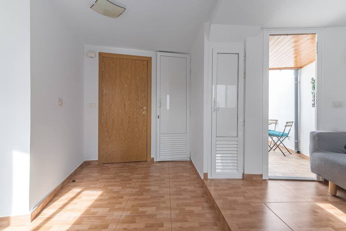 Foto 8 von 32: Ferienwohnung für 4 Personen mit Terrasse