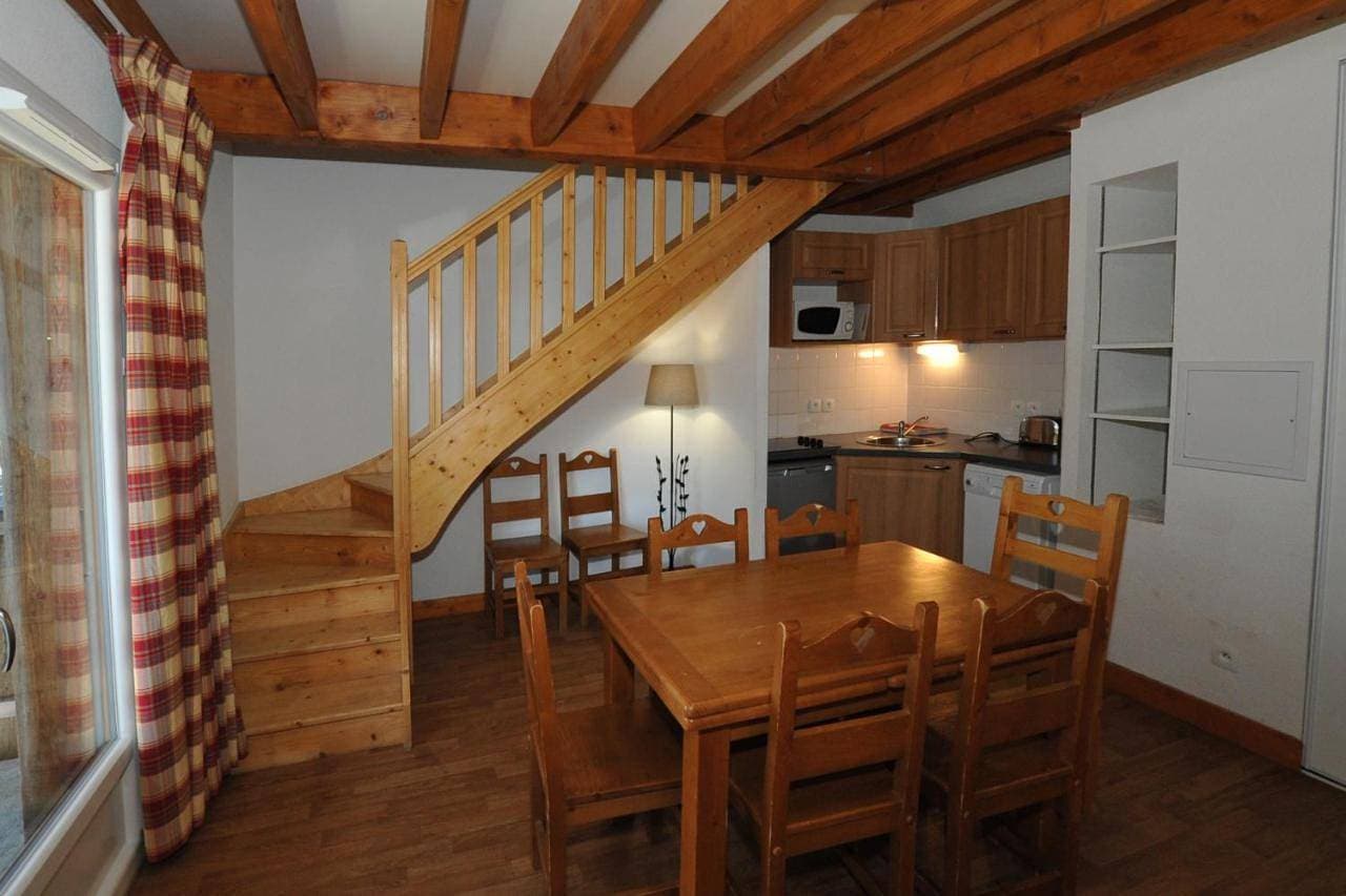 Foto 7 von 13: Two Bedroom Duplex Apartment (8 people)