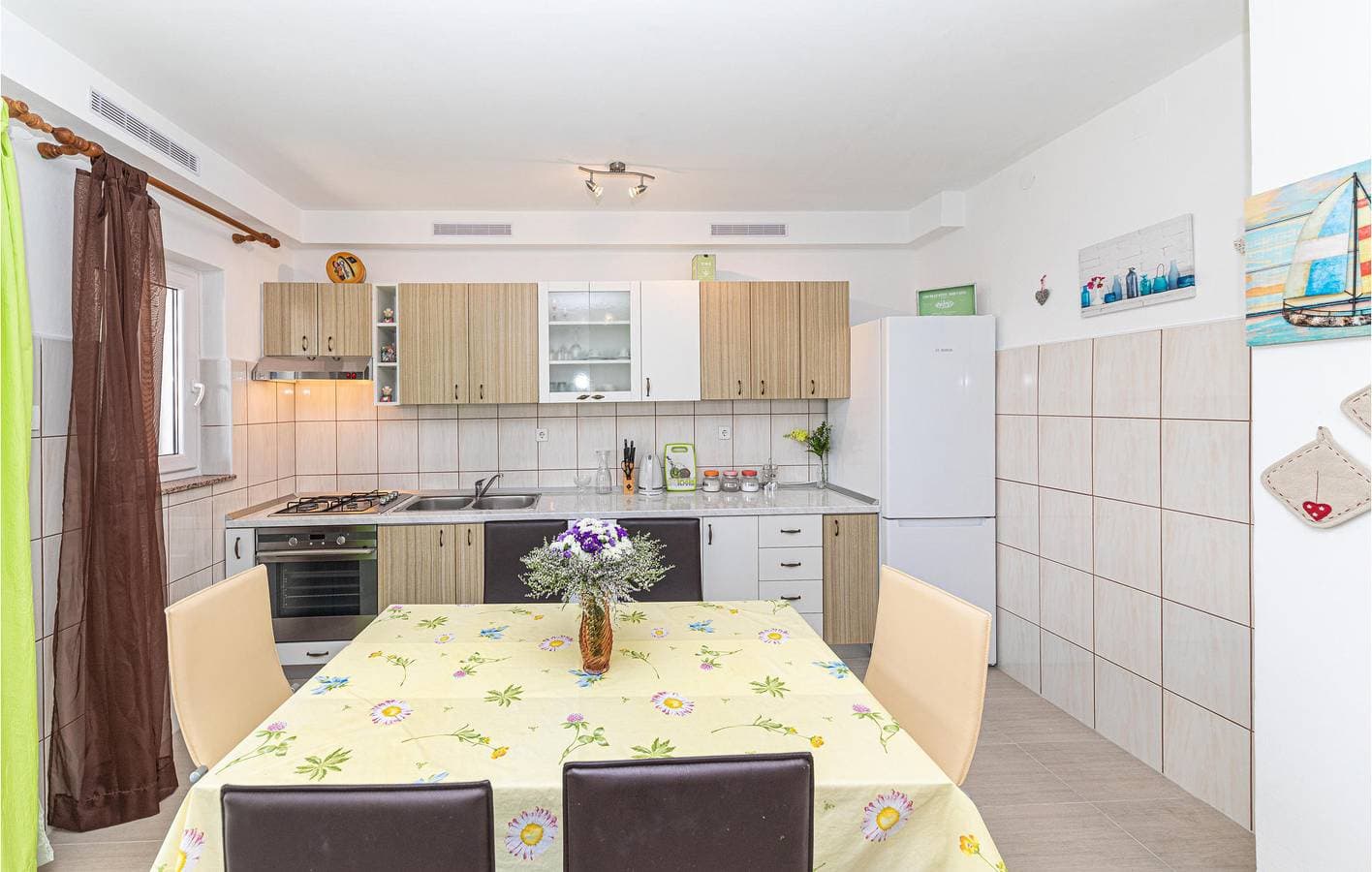 Foto 7 von 26: Gemütliche Ferienwohnung mit Terrasse und Parkplatz, 900 m vom Stadtzentrum von Trogir entfernt