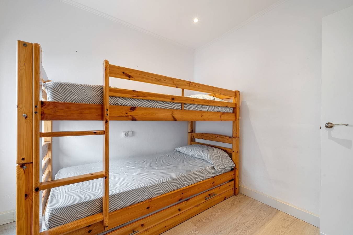 Foto 8 von 15: Ferienwohnung 'Petit Salou' mit Balkon, WLAN und Klimaanlage