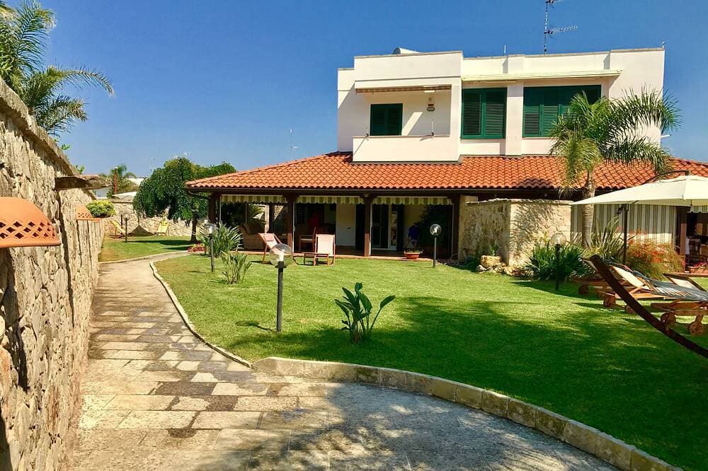 Foto 12 von 30: Villa mit Schwimmbad