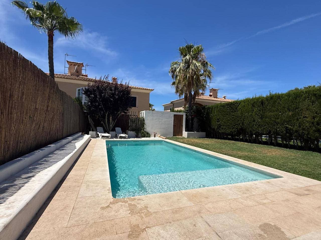 Foto 11 von 21: Villa with Private Pool