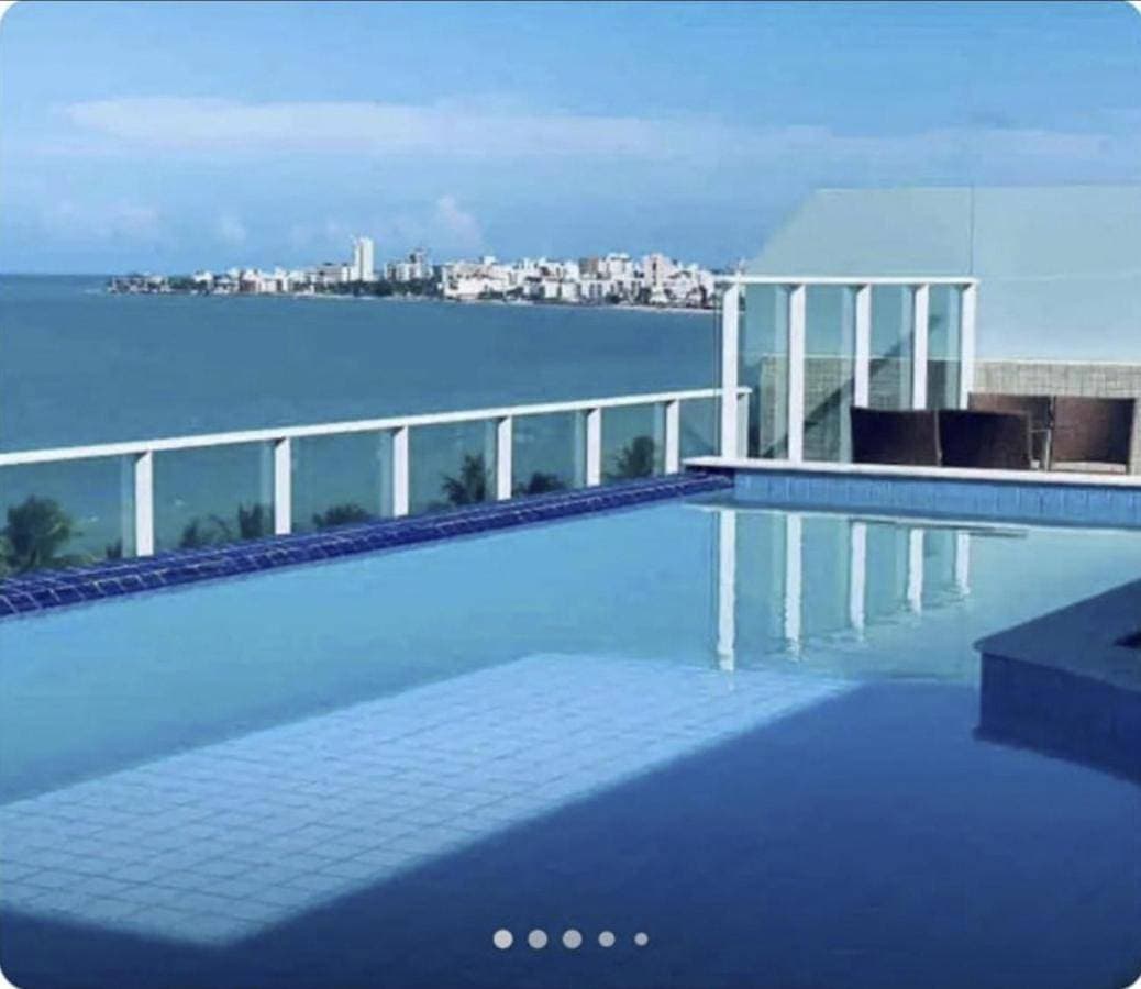 Flat maravilhosa vista beira mar de Intermares 605 1